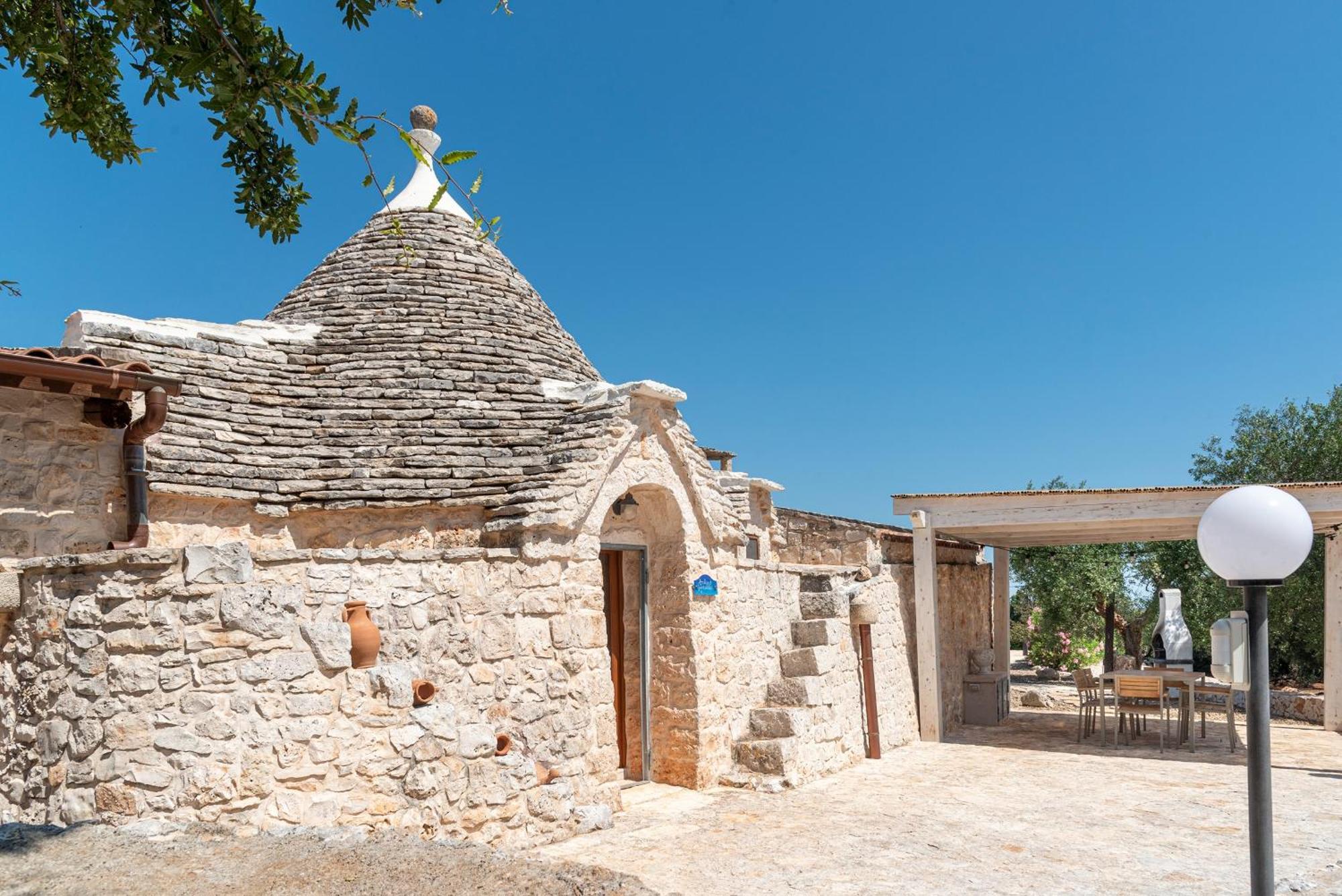 Trullo Fantastico Villa Castellana Grotte Dış mekan fotoğraf